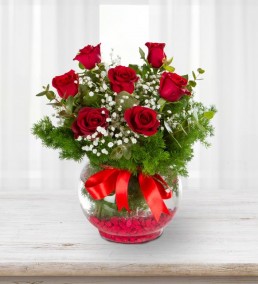 Vazoda Karışık Çiçekler